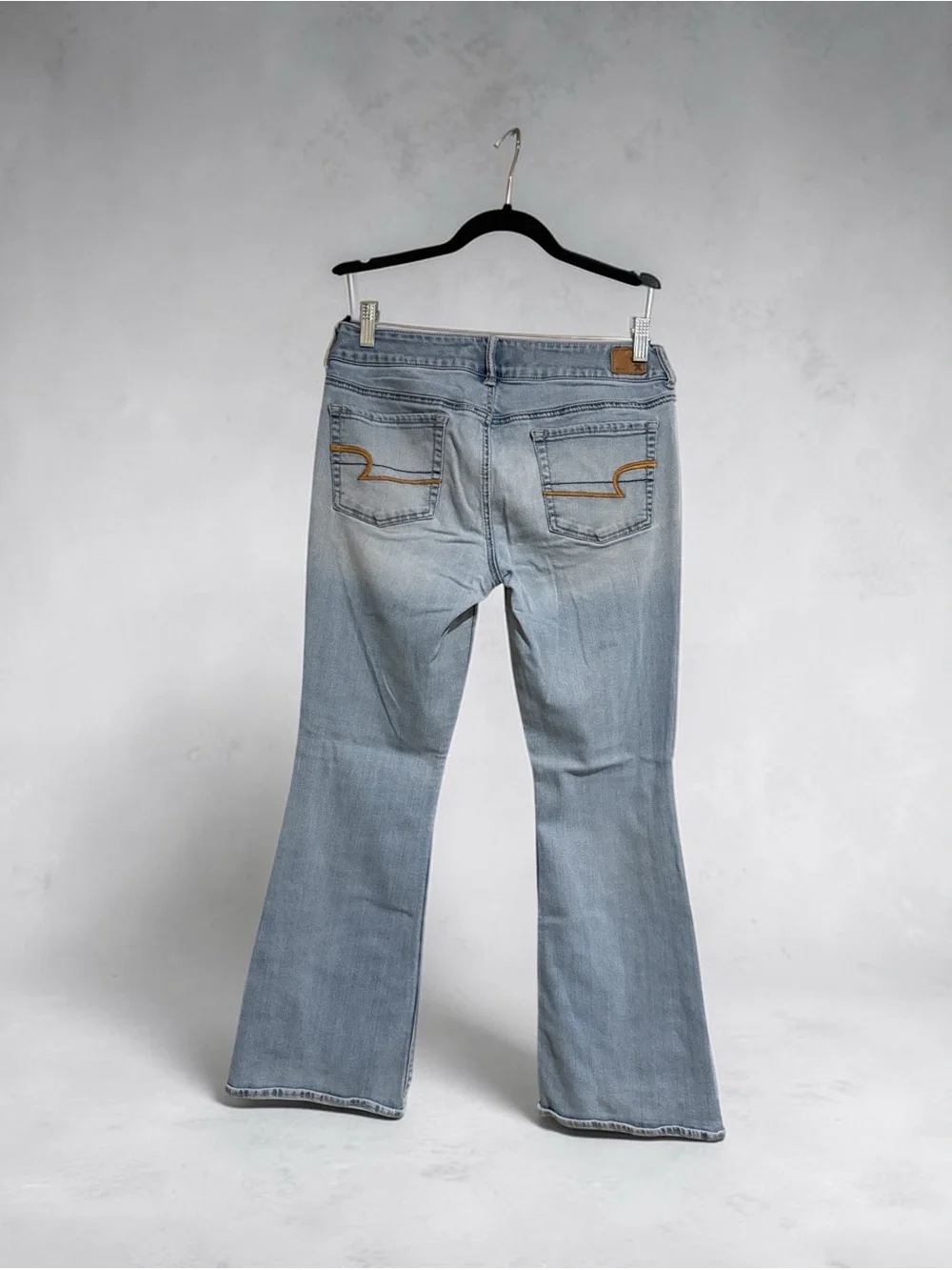 American Eagle Artist Jeans Size 10 Short Distressed Light Wash Bootcut Y2K